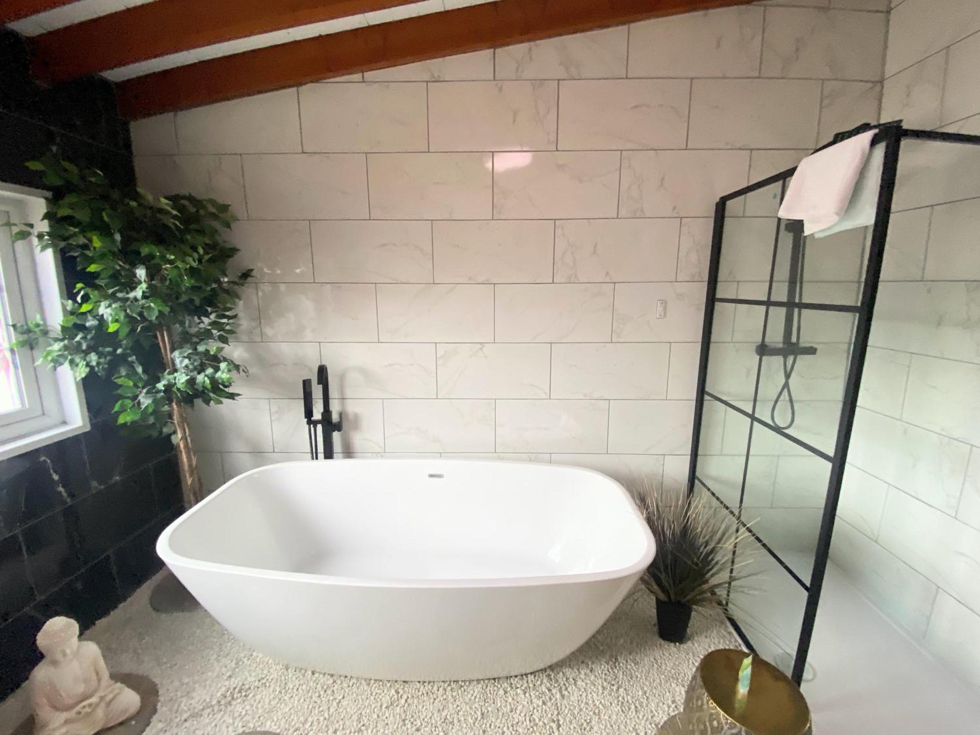 Balnald Kaoglen Zen-Feature Bath-Dunkeld-Route 500 빌라 외부 사진
