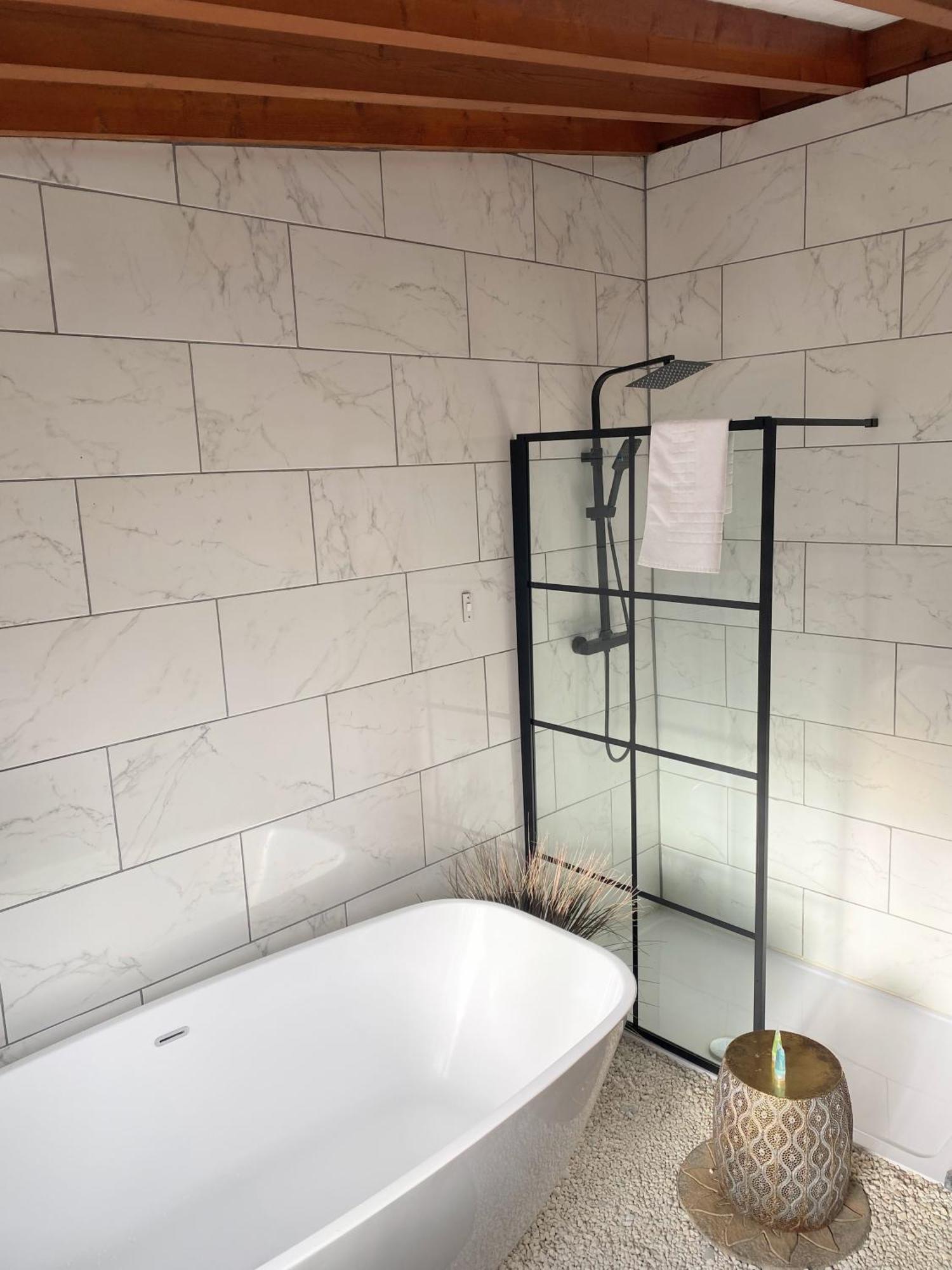 Balnald Kaoglen Zen-Feature Bath-Dunkeld-Route 500 빌라 외부 사진