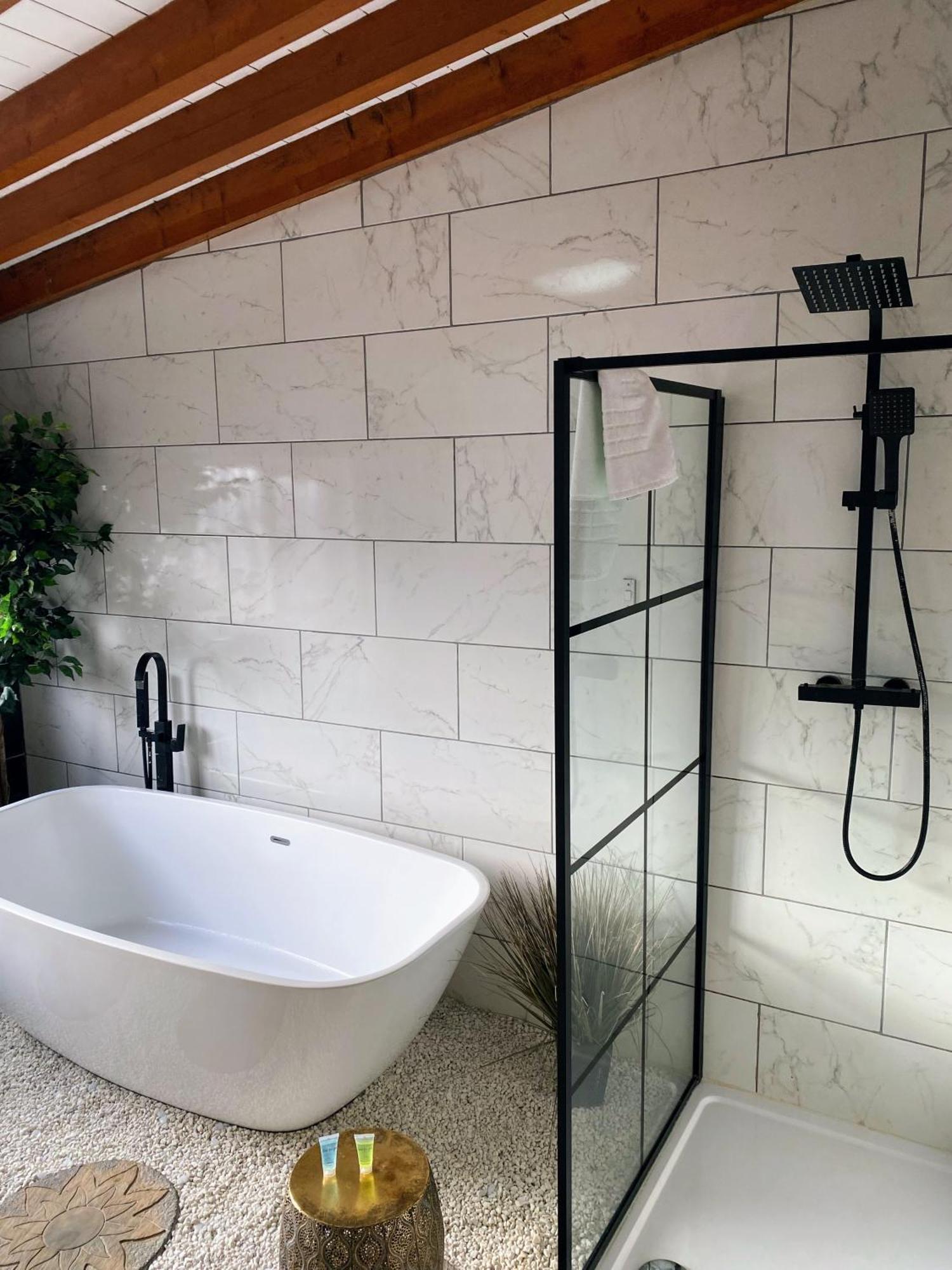 Balnald Kaoglen Zen-Feature Bath-Dunkeld-Route 500 빌라 외부 사진